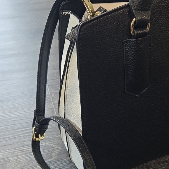 NWT Nanette Lepore Comtrast Convertible Vegan Leather Satchel Black White - Picture 5 of 8